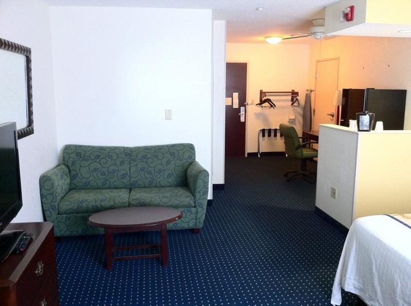 Studios And Suites 4 Less - Gum Road Chesapeake Pokój zdjęcie