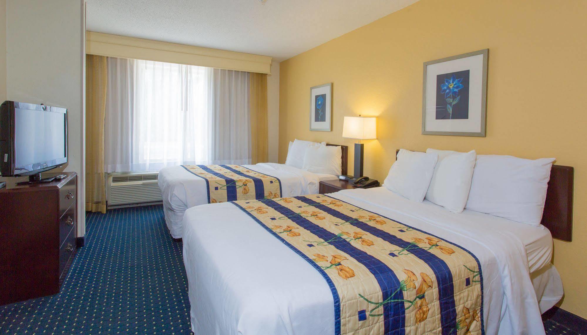 Studios And Suites 4 Less - Gum Road Chesapeake Zewnętrze zdjęcie