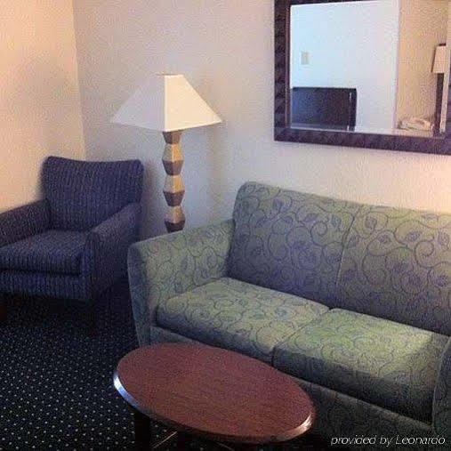 Studios And Suites 4 Less - Gum Road Chesapeake Zewnętrze zdjęcie